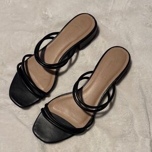 Women’s Black Strappy Slide Sandals with Neutral Footbed